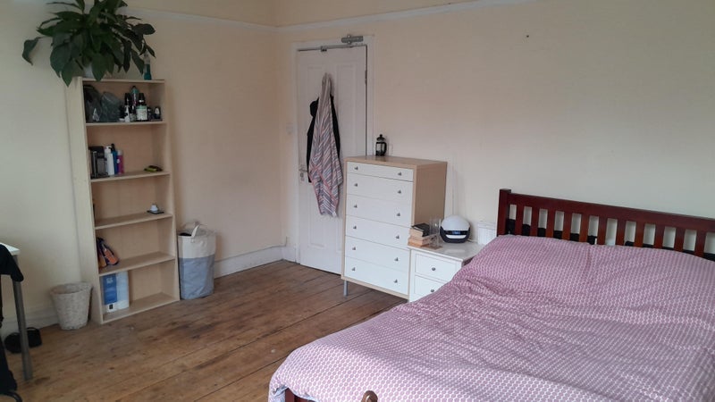 Room Brundretts Road in Manchester