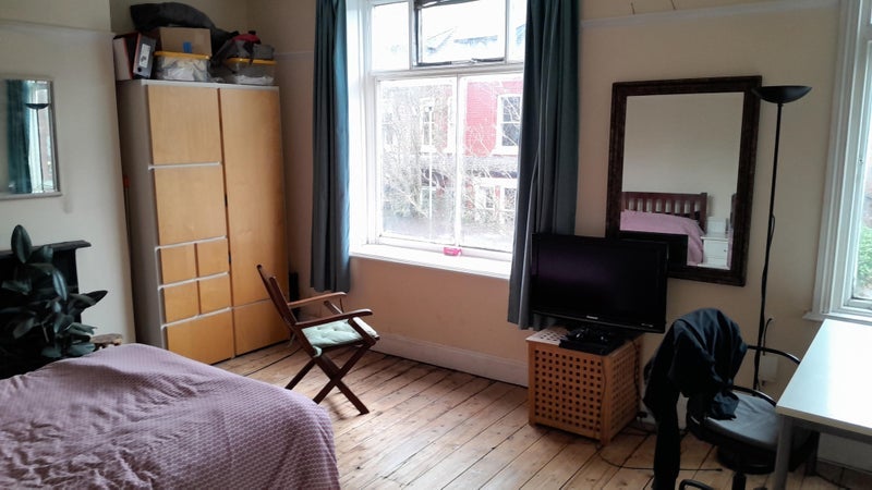 Room Brundretts Road in Manchester