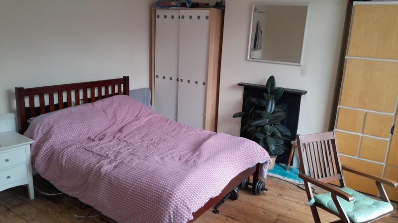 Room Brundretts Road in Manchester
