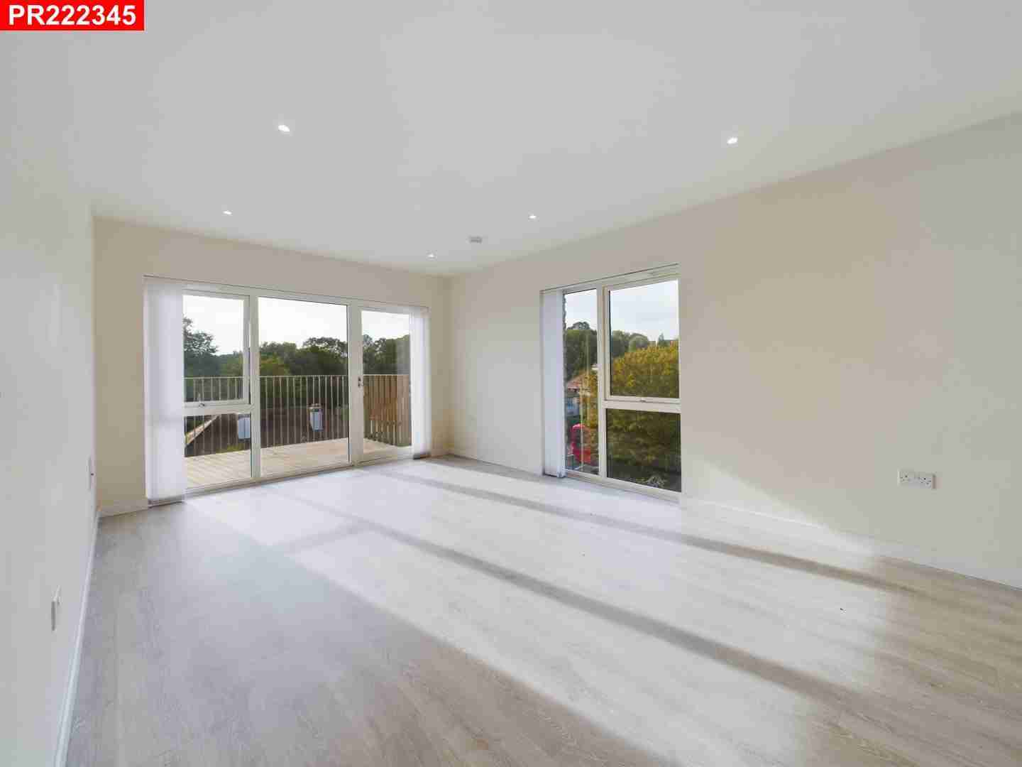 House Bittacy Hill in Greater London