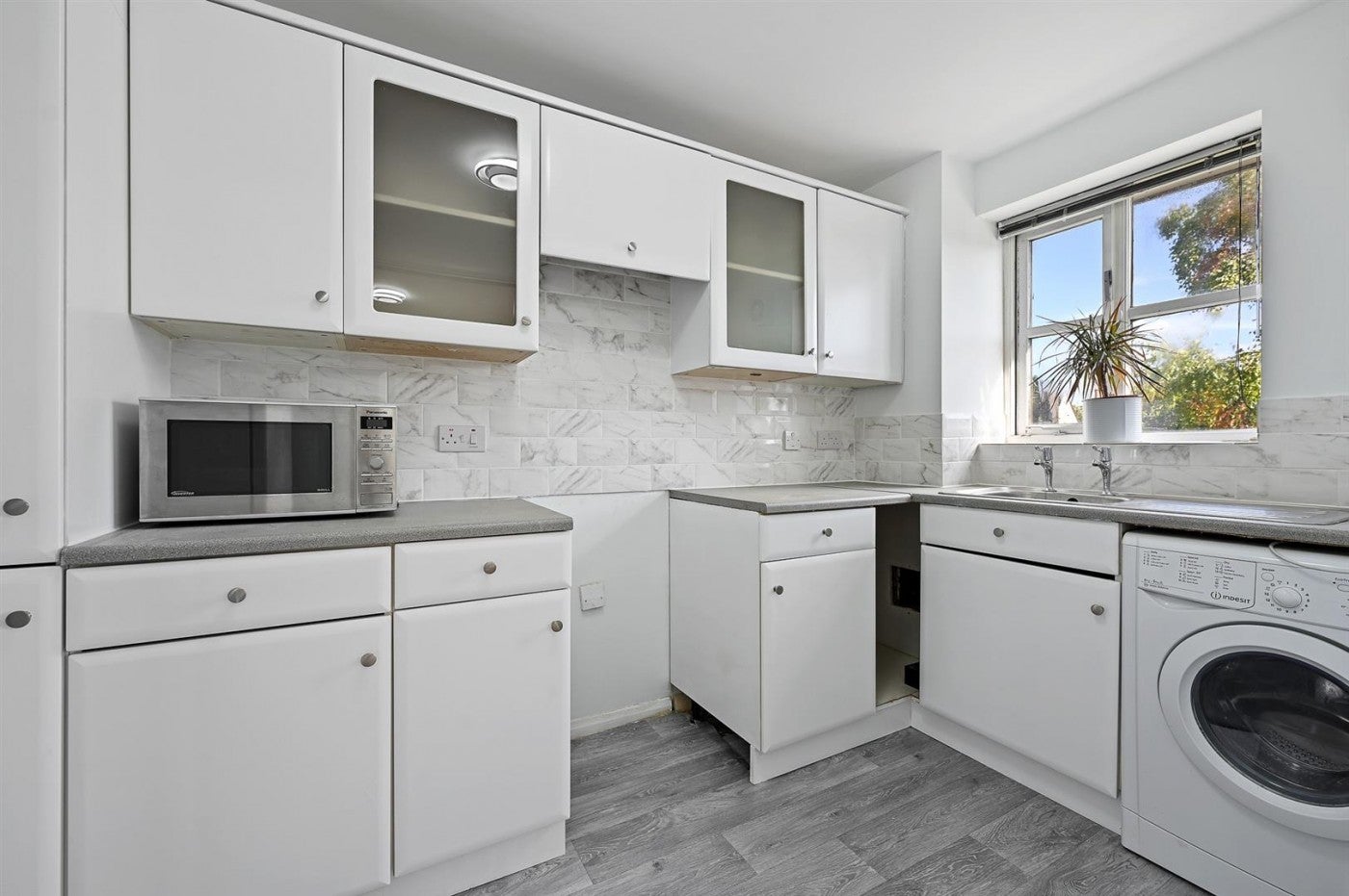 Flat Upton Close in Greater London