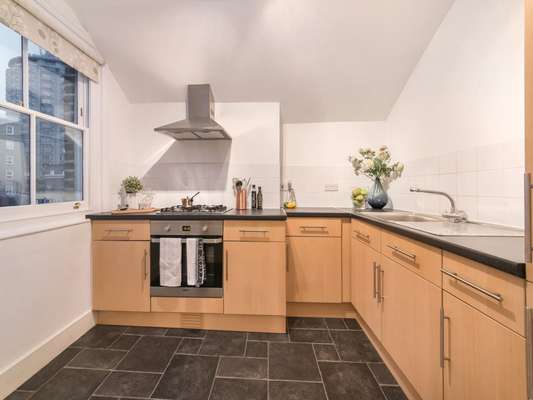 Flat Frederic Mews in City of Westminster