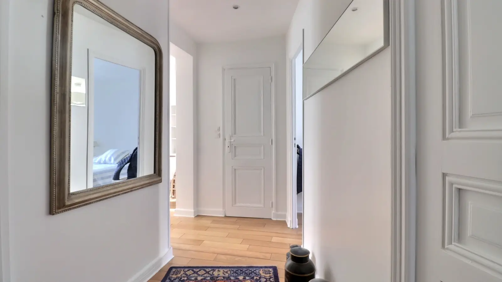 Flat Rue des Poissonniers in Neuilly-sur-Seine