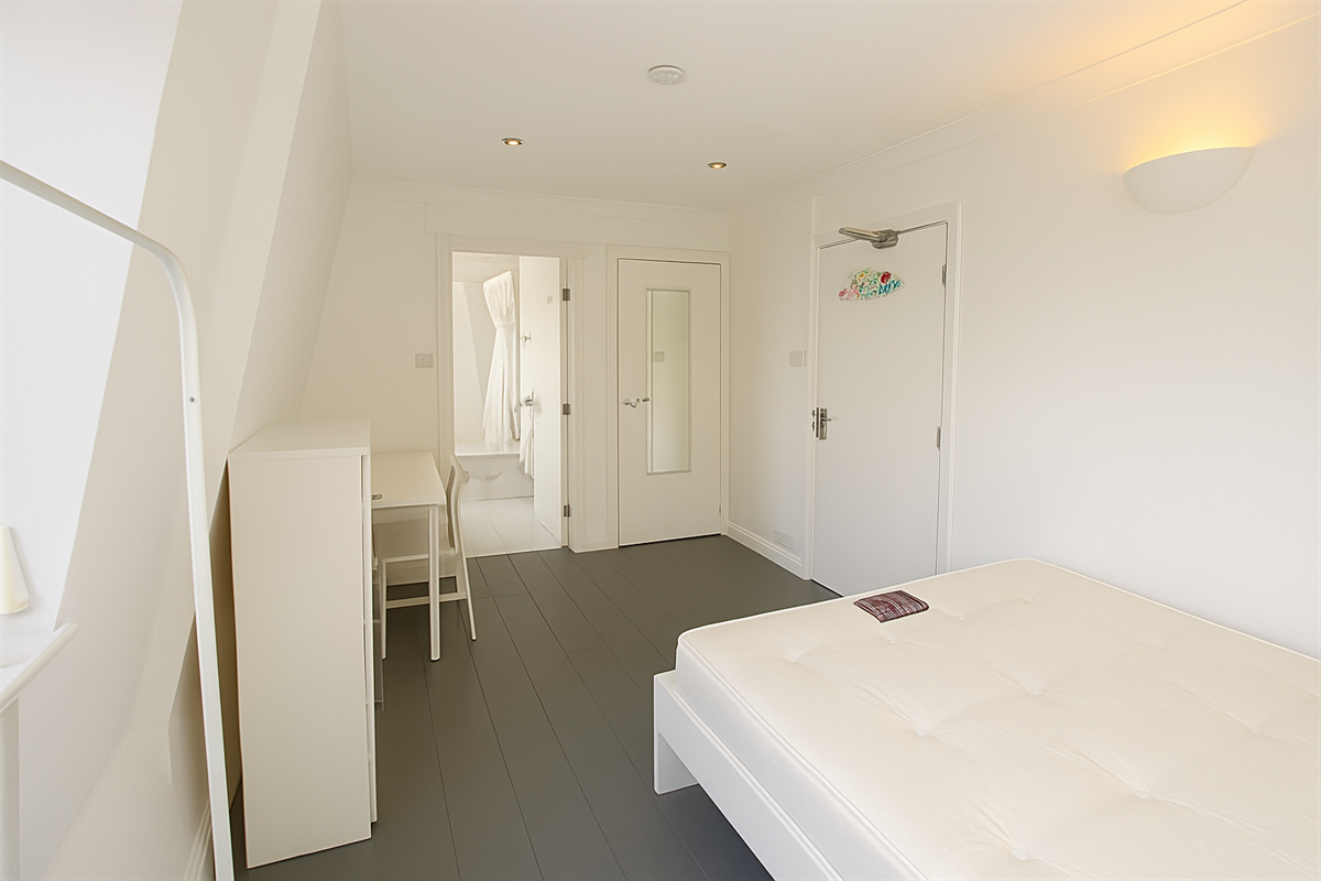 Room Euston Grove in Greater London