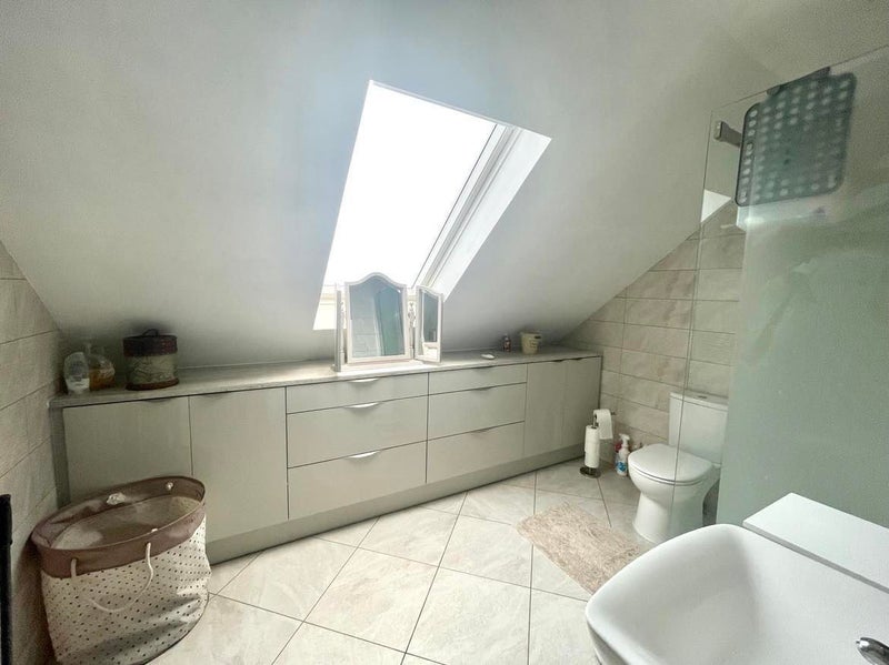 Room Marley Avenue in New Forest