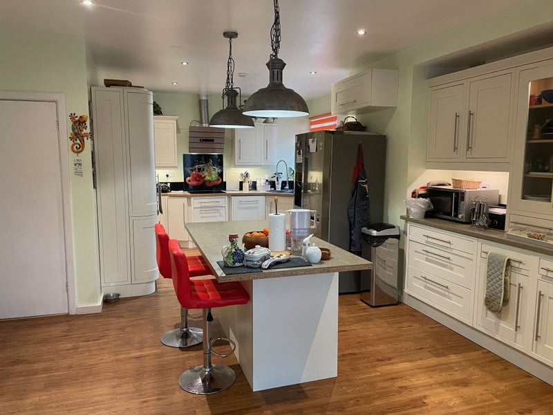 Room Marley Avenue in New Forest