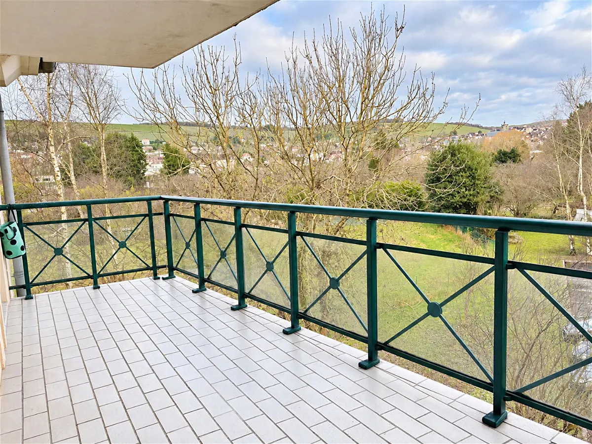 Appartement Quai du Premier Dragons à Joigny