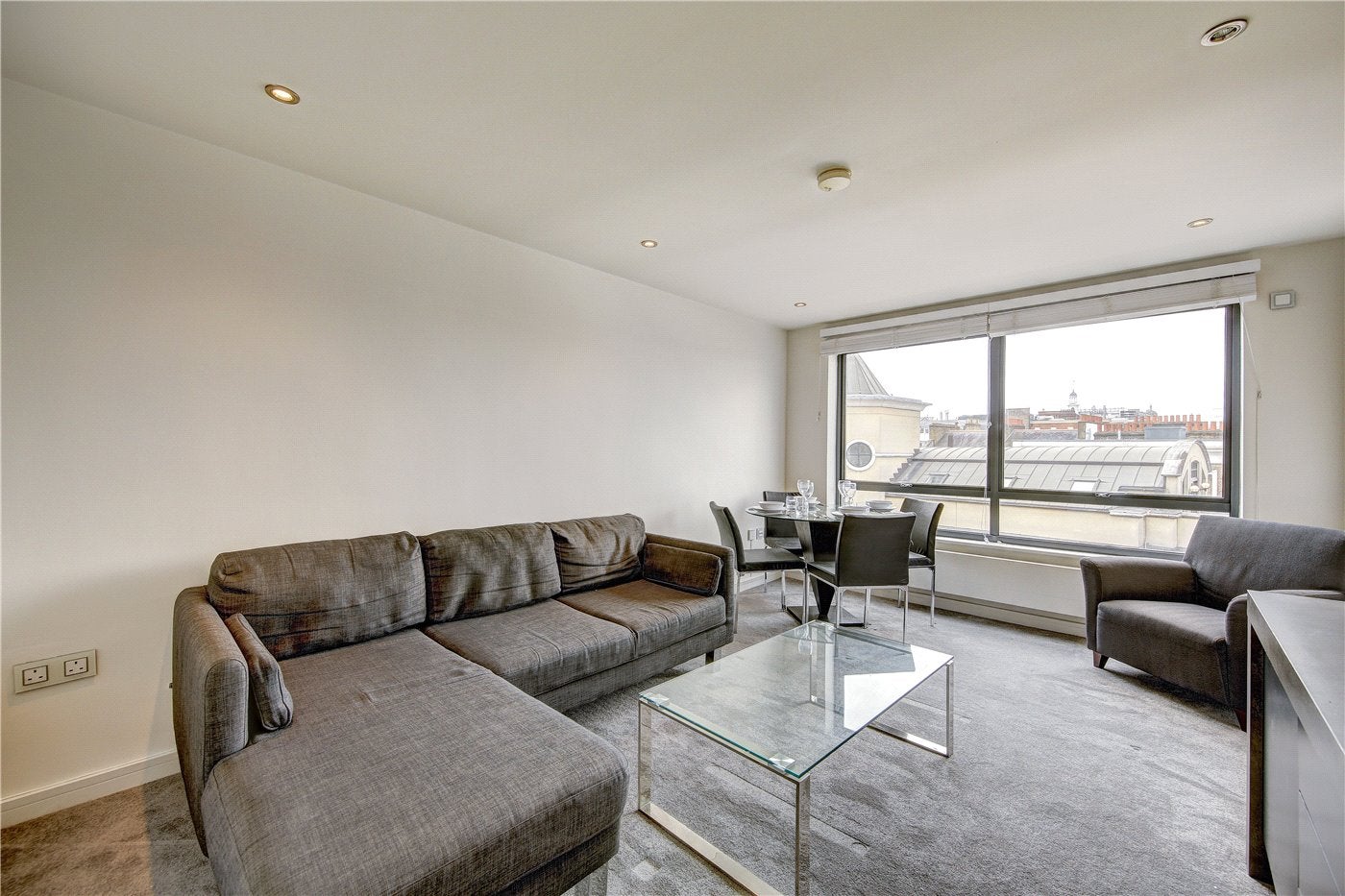 Flat Fulham Road in Greater London