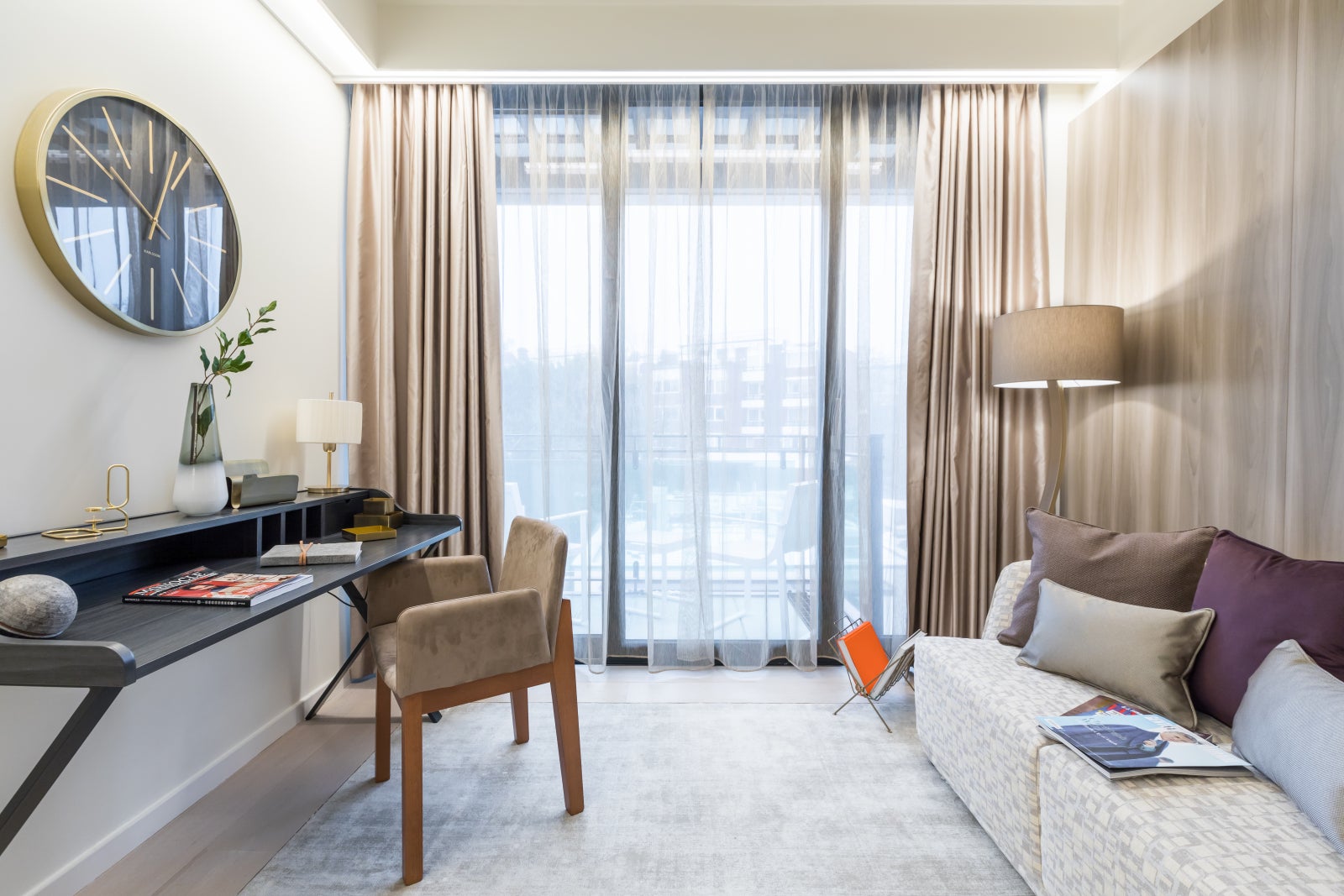 Flat Canfield Place in Greater London