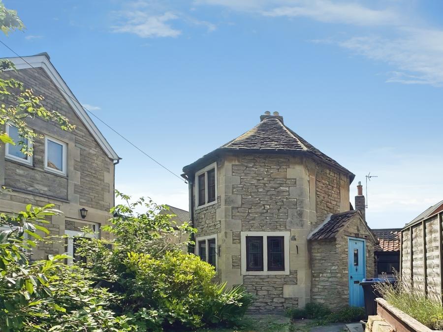 House Lowbourne in Melksham