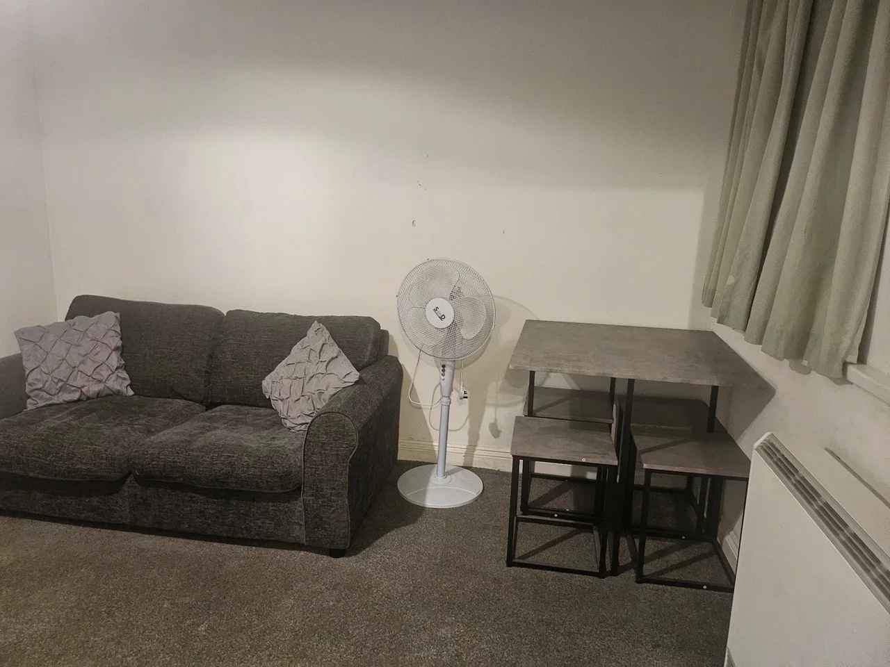 Room Rothesay Road in Luton