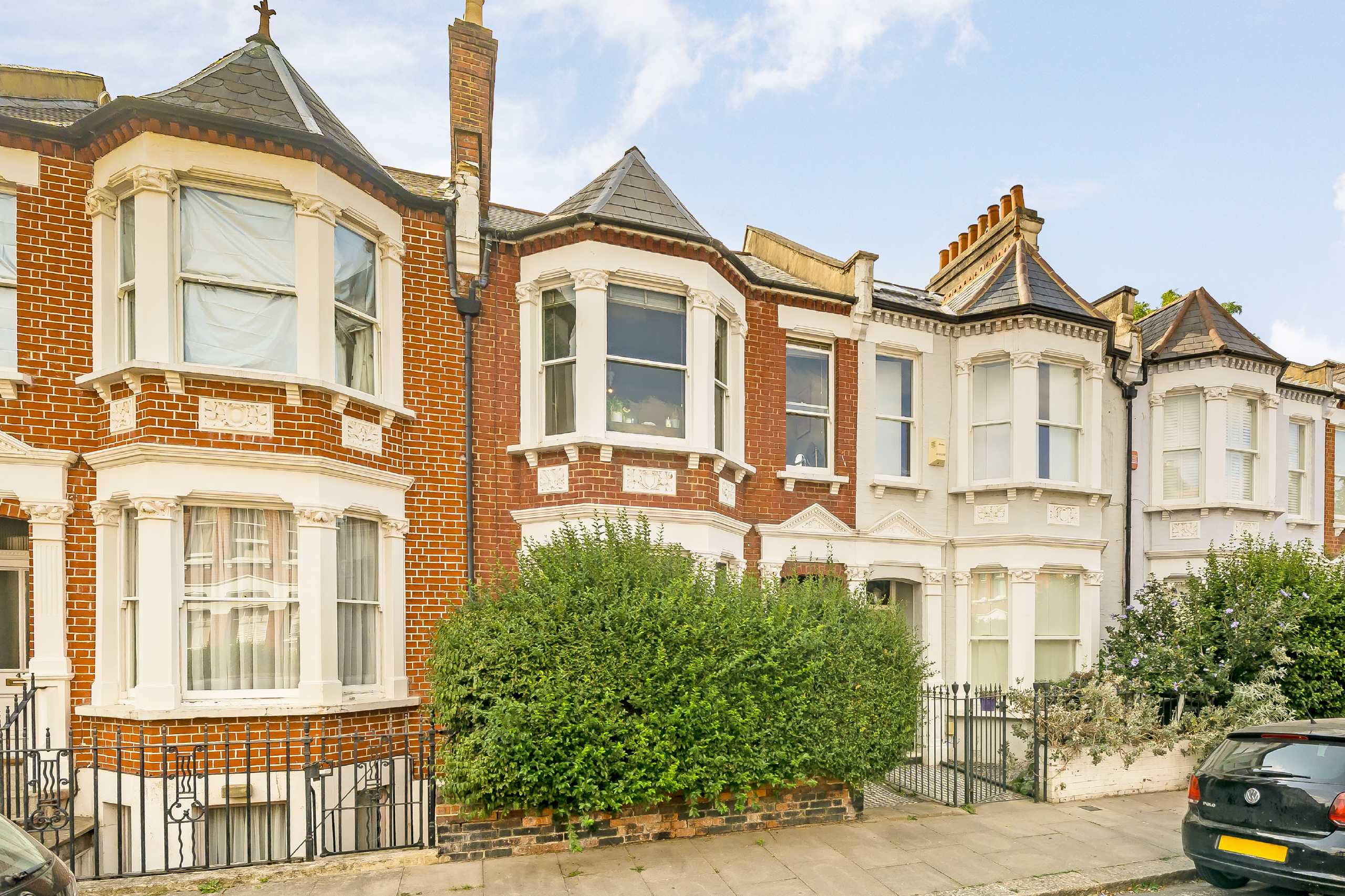House Bolingbroke Road in Greater London