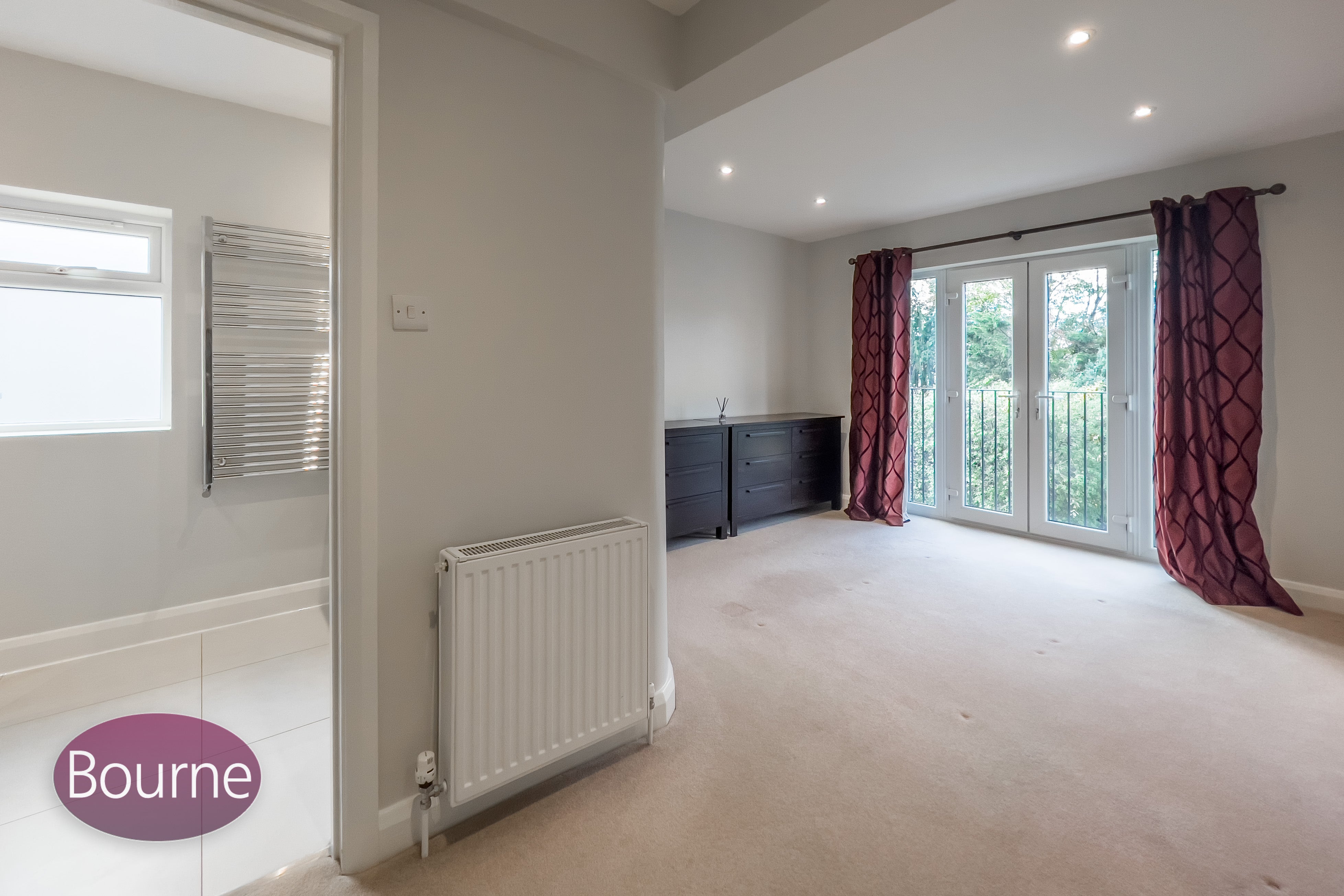 House Chestnut Avenue in Elmbridge