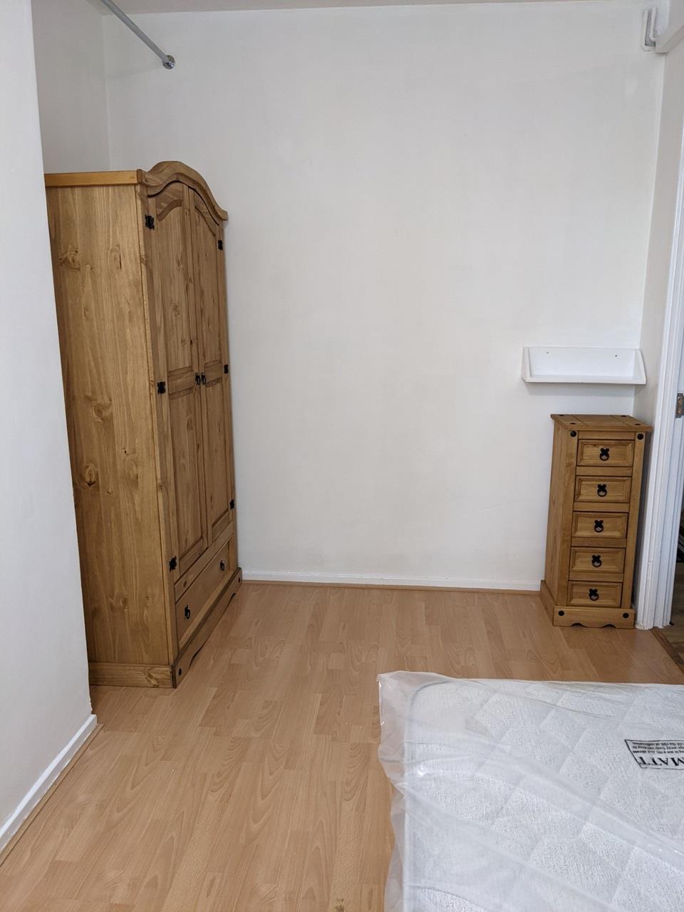 Room Camlet Street in Greater London