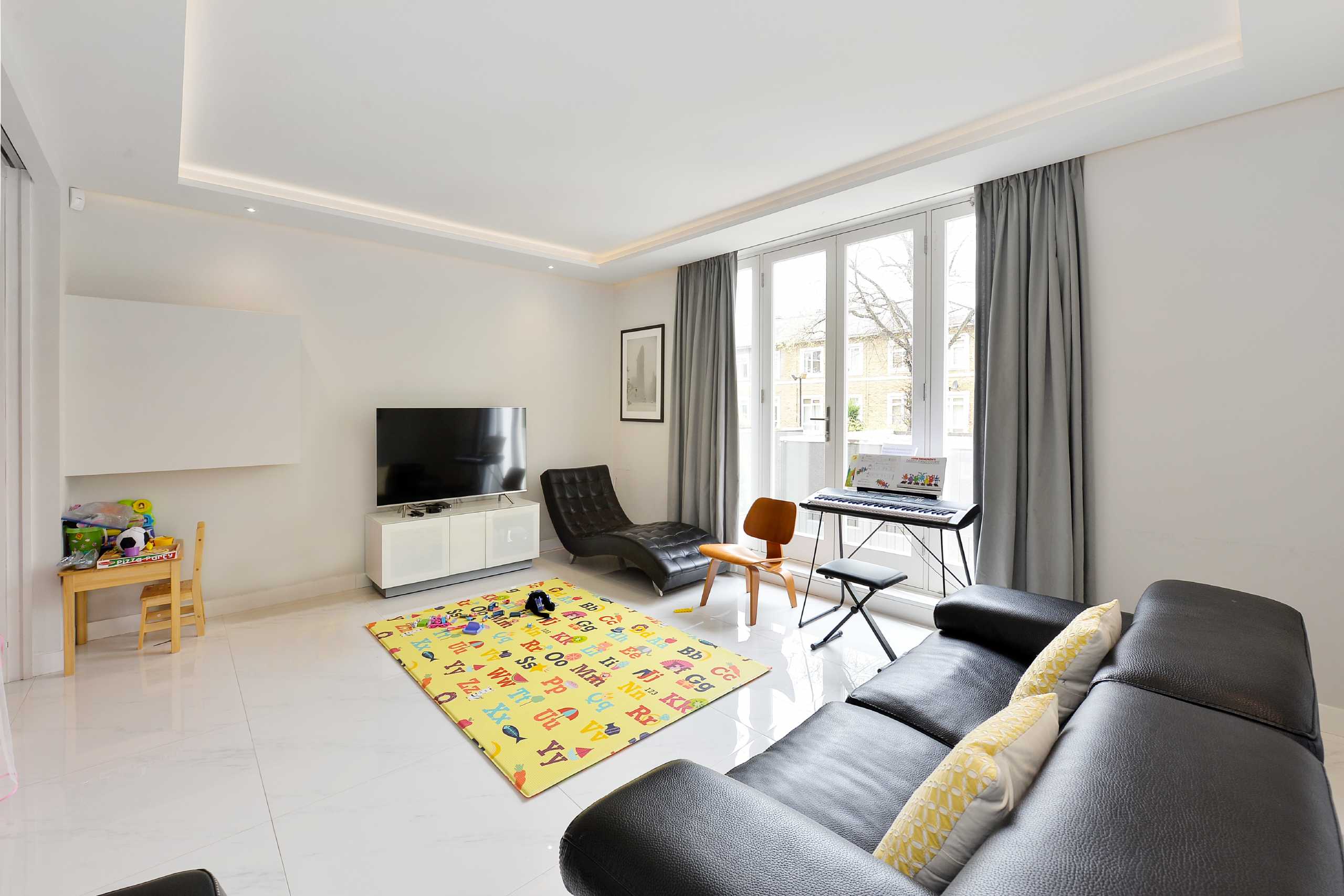 House Marlborough Hill in City of Westminster