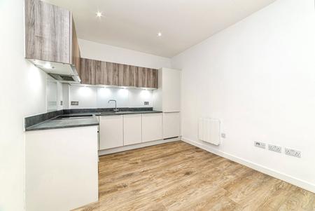 Flat Ashwood Way in Basingstoke and Deane