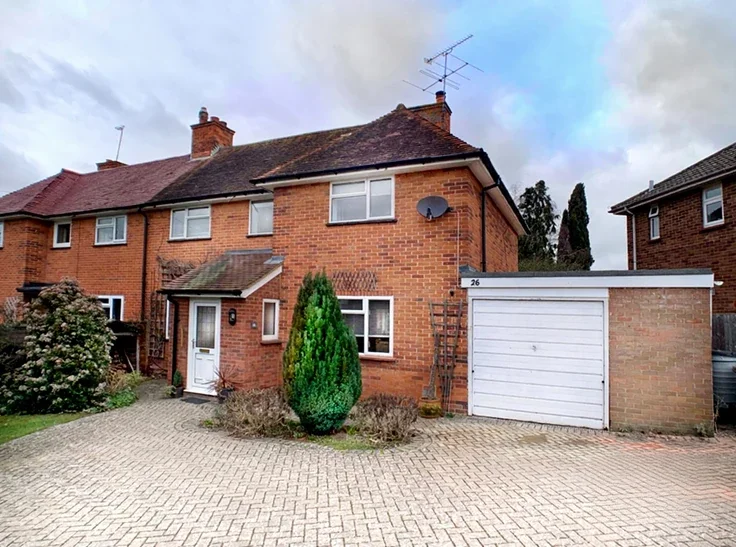 House Francis Gardens in Newell Green