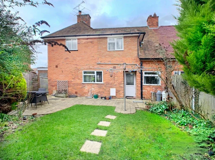 House Francis Gardens in Newell Green