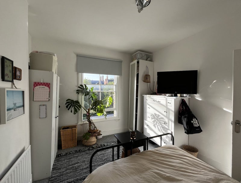 Room Archibald Road in Greater London