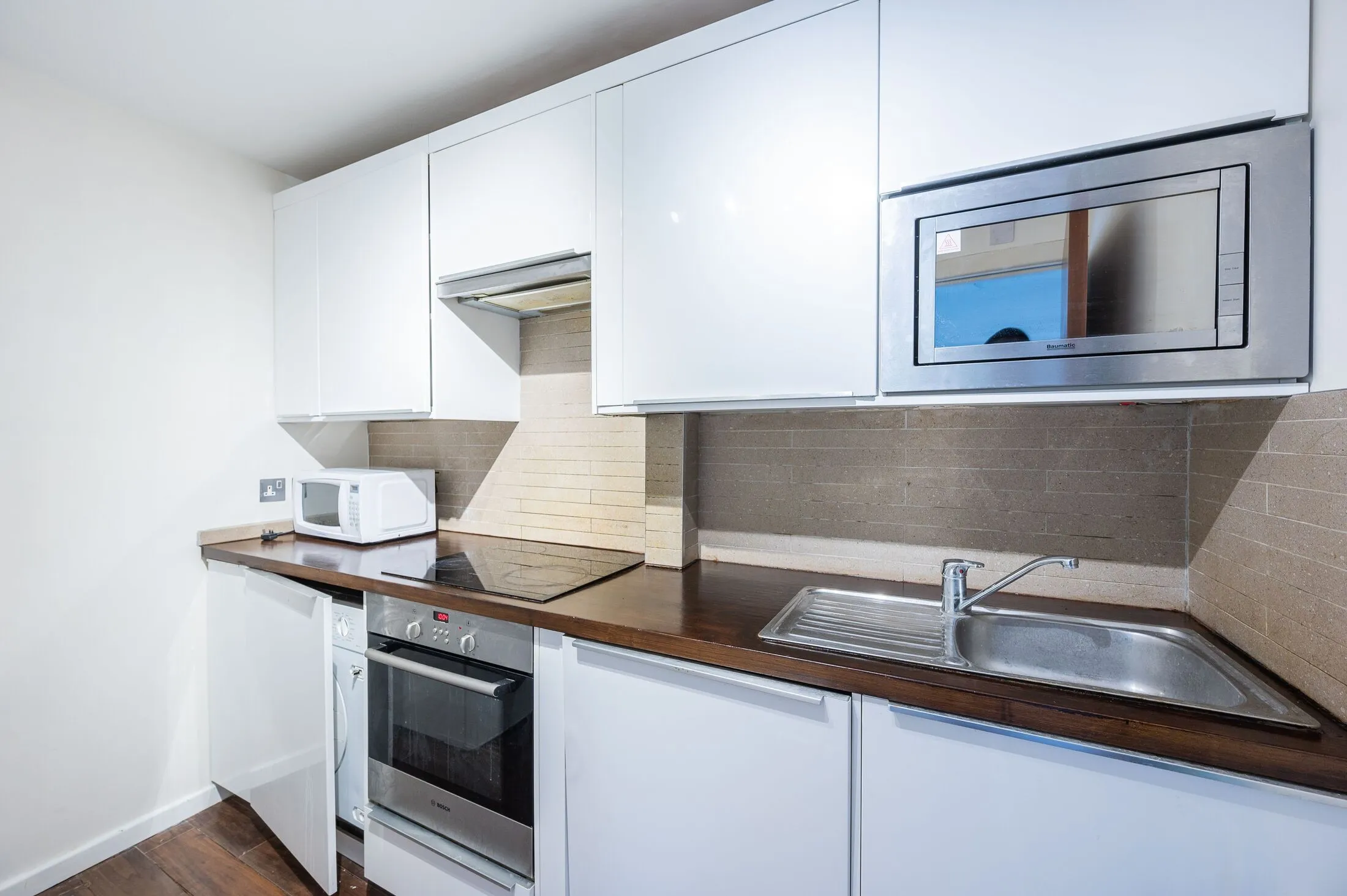 Flat Clipstone Street in City of Westminster