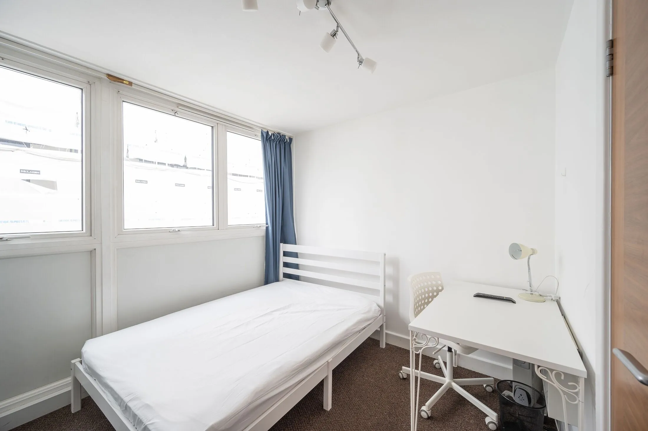 Flat Clipstone Street in City of Westminster