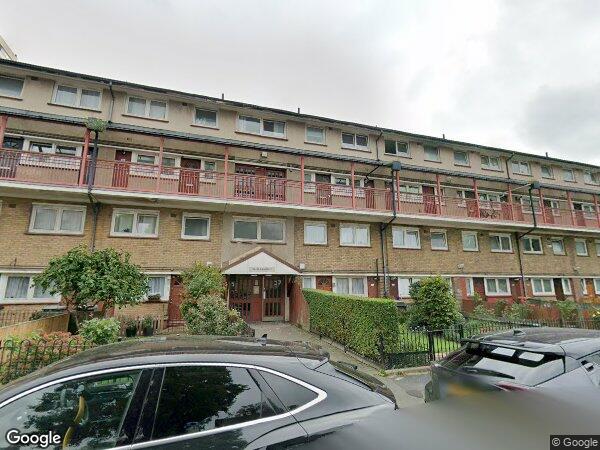 Flat Alma Street in Greater London