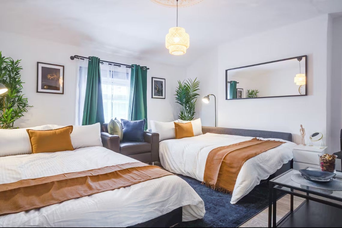 Flat St. Stephen's Avenue in Greater London