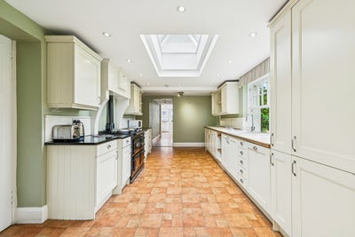 Flat Boclair Road in Bearsden