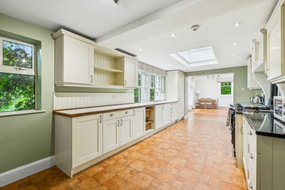Flat Boclair Road in Bearsden