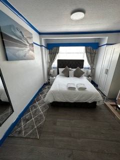 Room Lordship Lane in Greater London