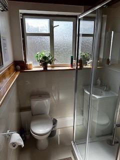 Room Lordship Lane in Greater London