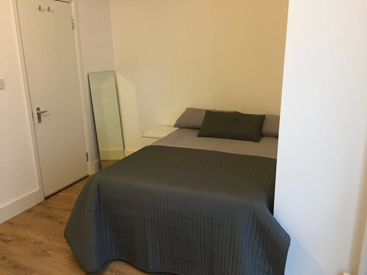 Flat New King's Road in Greater London