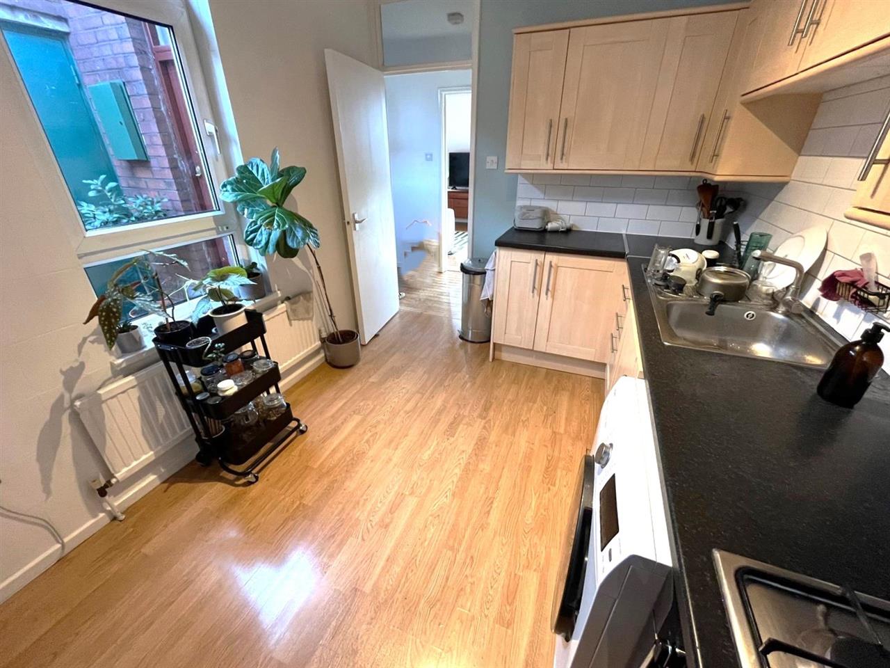 Flat Ingestre Road in Greater London