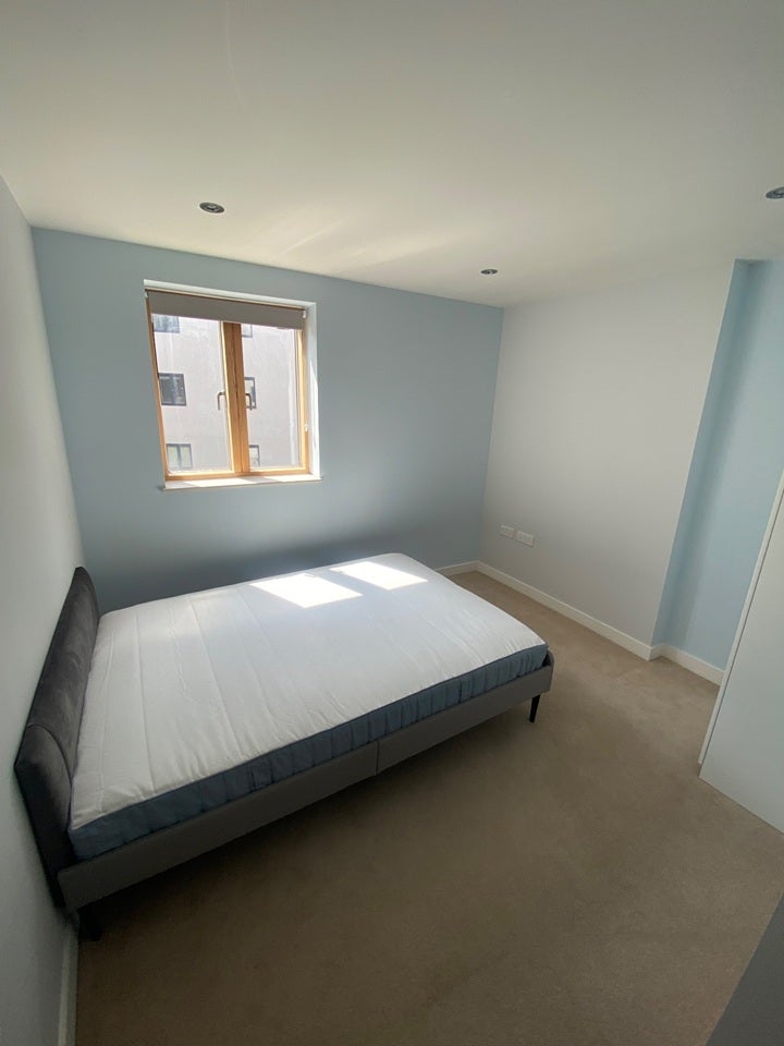 Flat Durnsford Road in Greater London