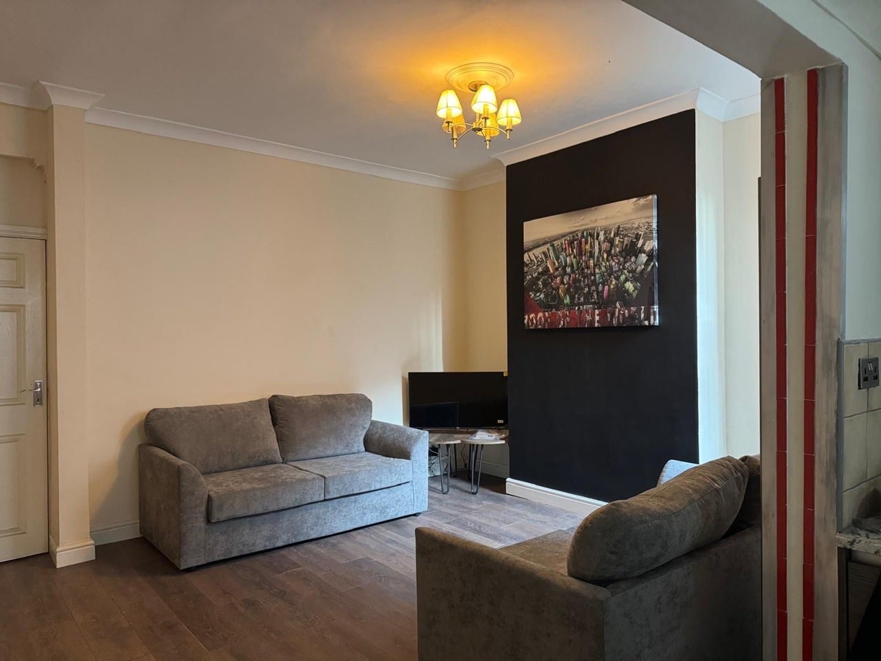 Room Jubilee Drive in Liverpool