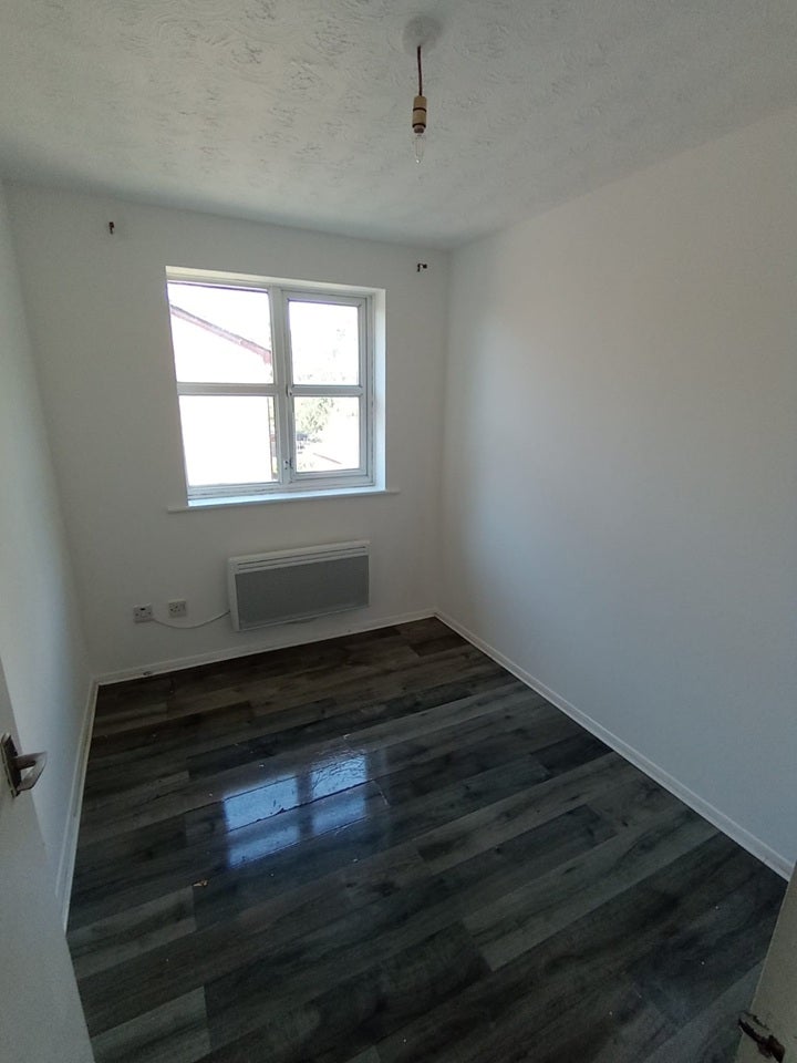 Flat Wyvern & Sejant House in Grays