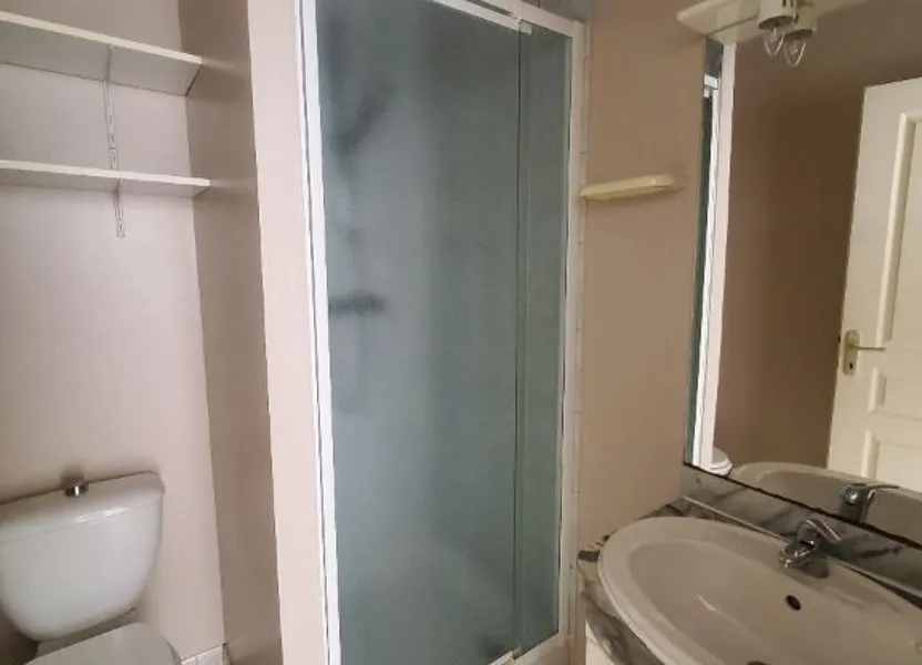 Room Rue Darnaud Bernard in Grisolles
