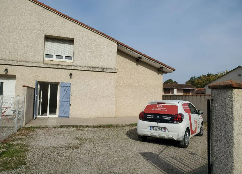 Room Rue Darnaud Bernard in Grisolles