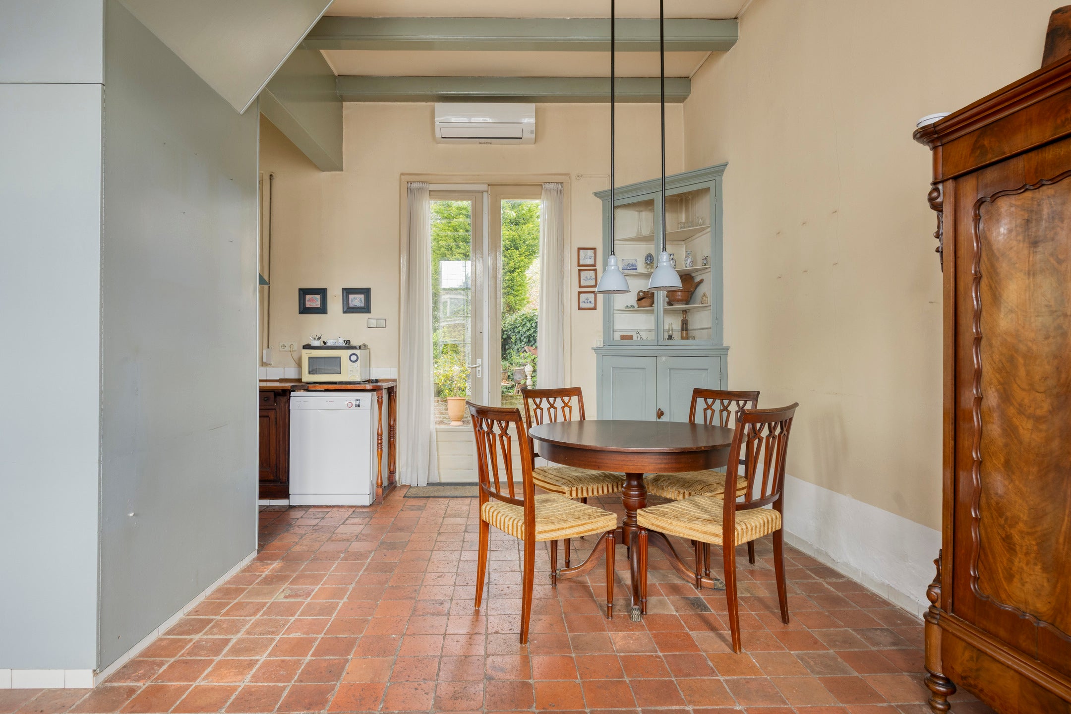 Hoekwoning te koop: Abeelseweg Oost 2, Oost-Souburg