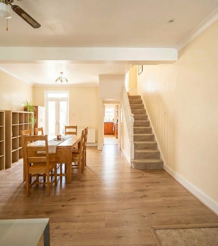 Room Claxton Grove in Greater London
