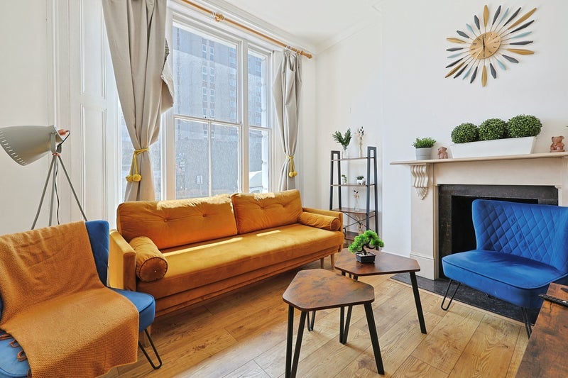 Flat Lillie Road in Greater London