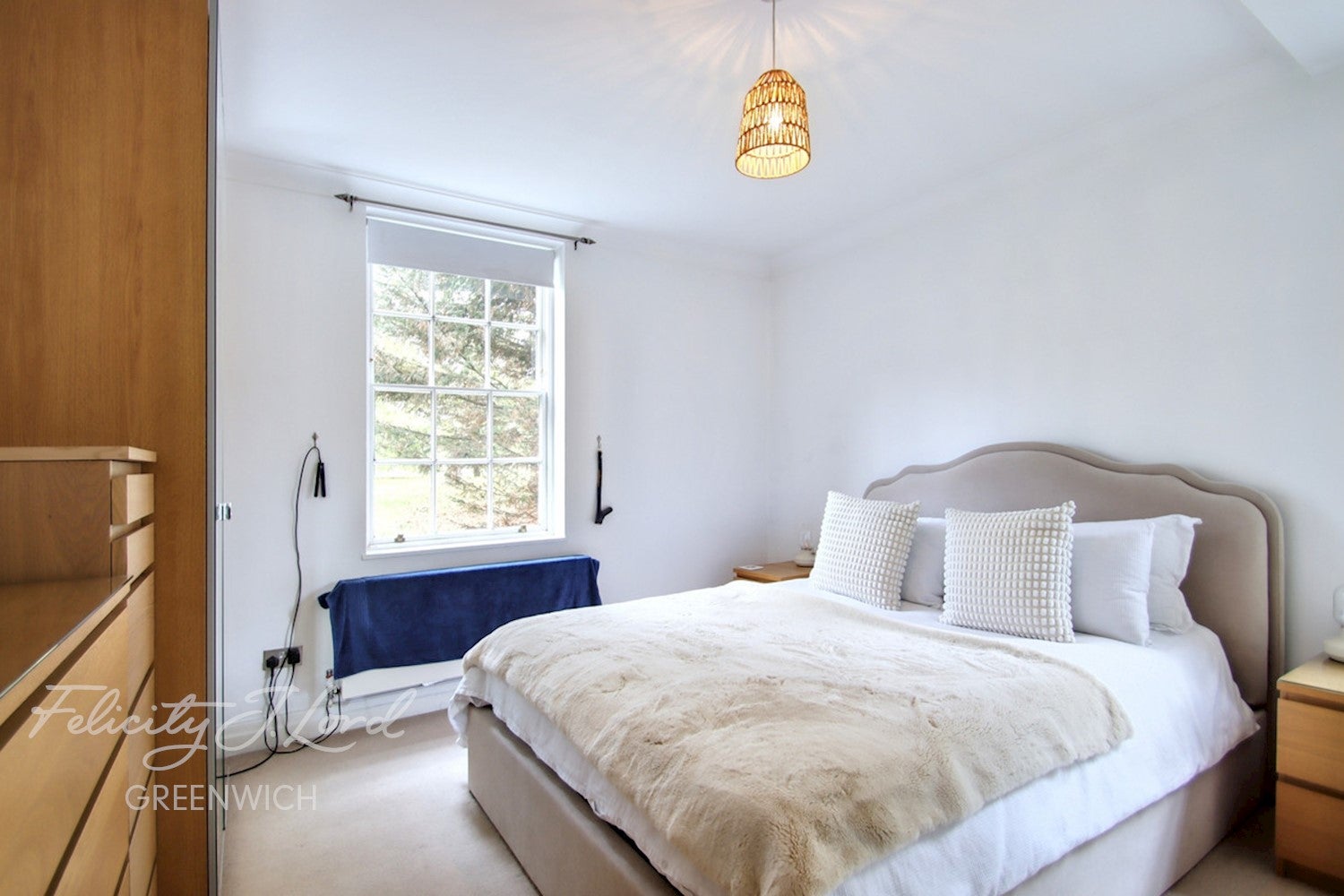 Flat Blackheath Hill in Greater London