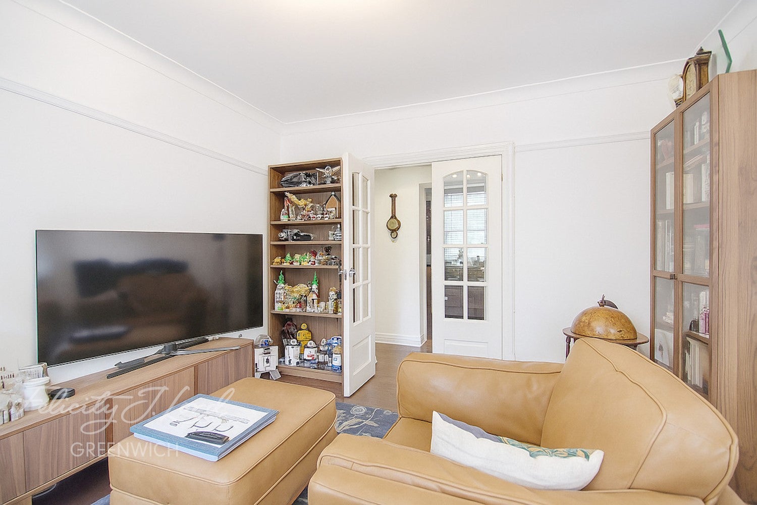 Flat Blackheath Hill in Greater London