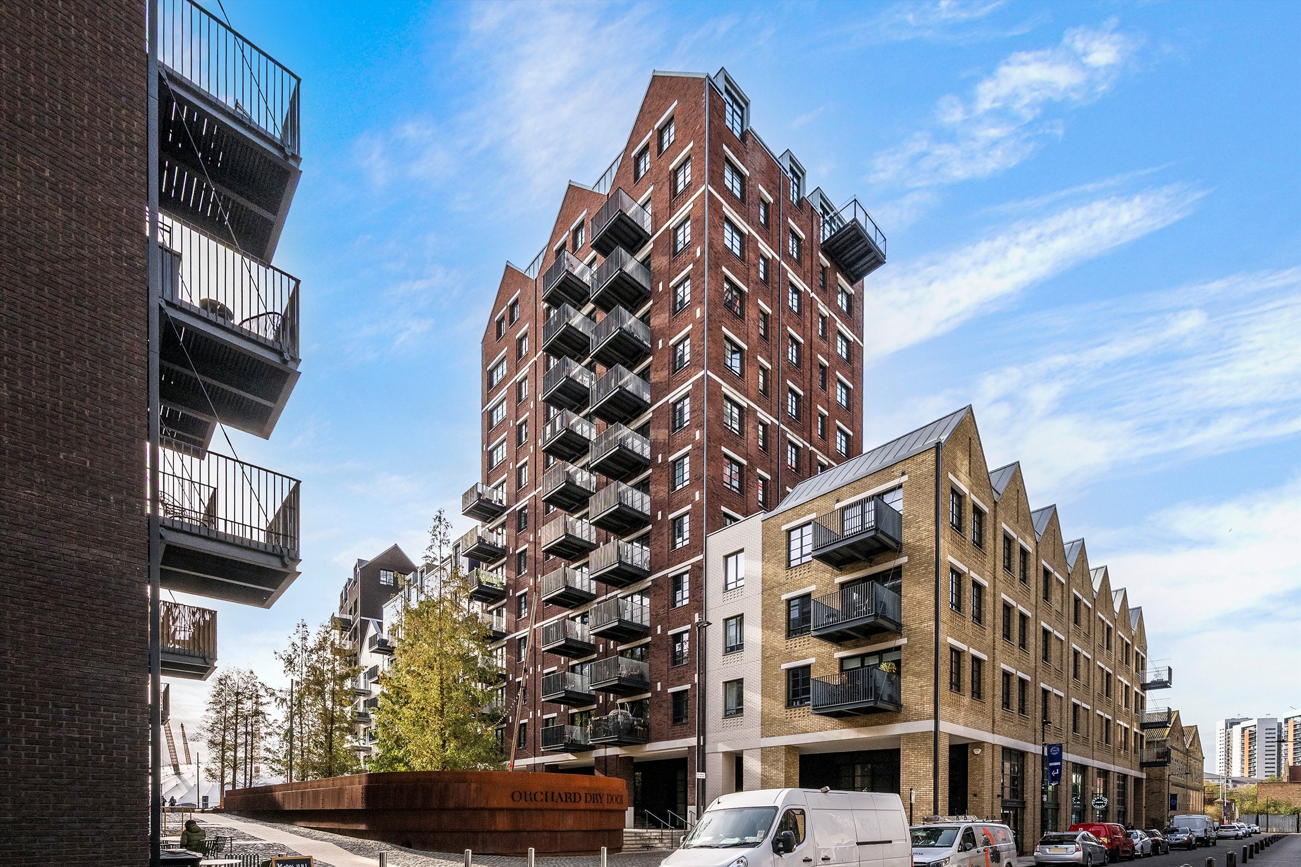 Flat Orchard Place in Greater London