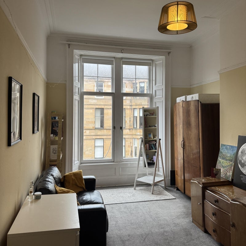 Room Hyndland Road in Glasgow