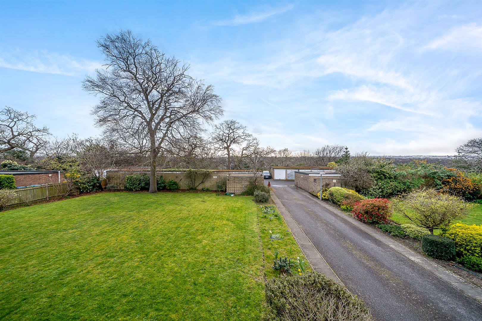 Flat Coniston Road in Greater London