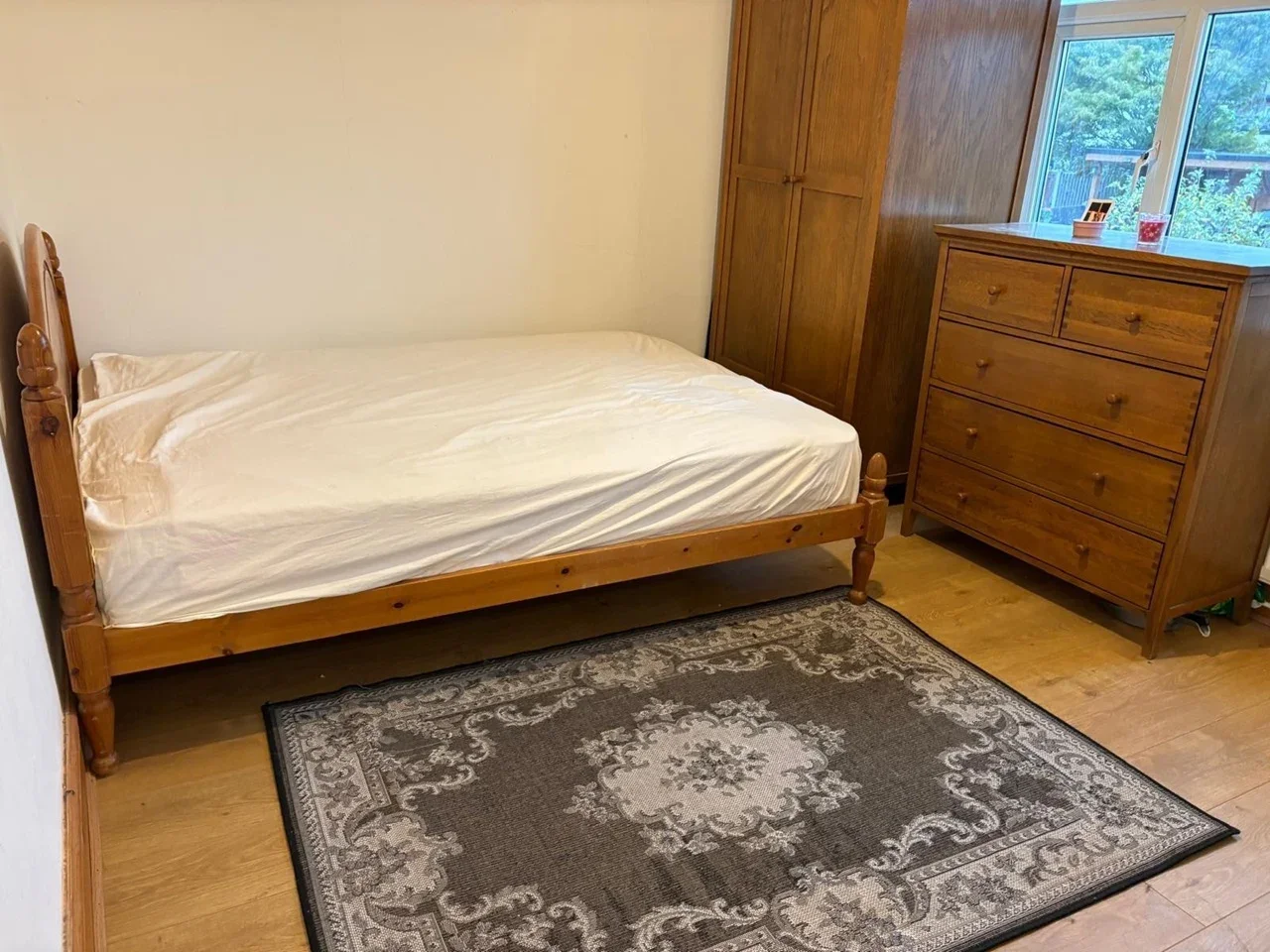 Room Cavendish Close in Greater London