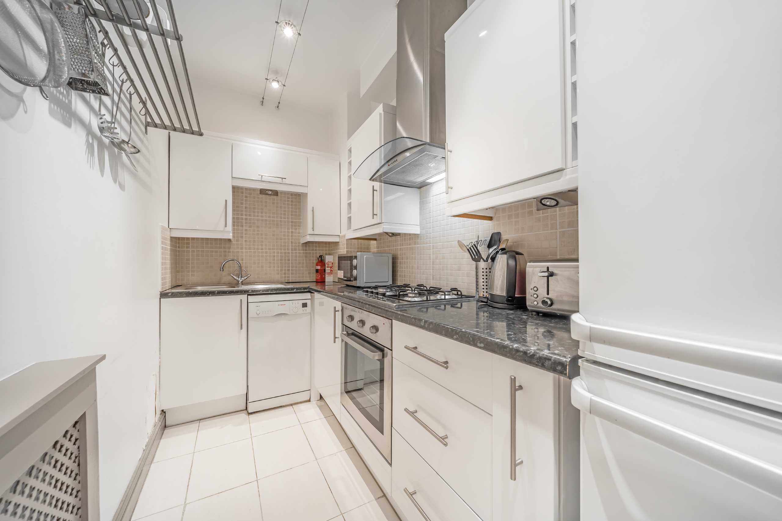 Flat Pembridge Villas in Greater London