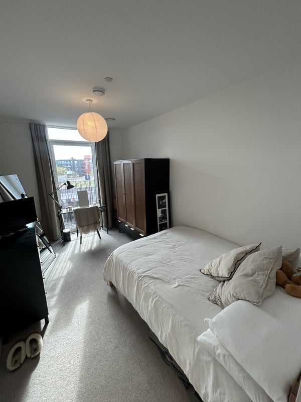 Flat Dace Road in Greater London