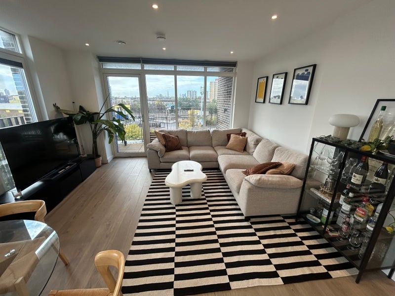 Flat Dace Road in Greater London